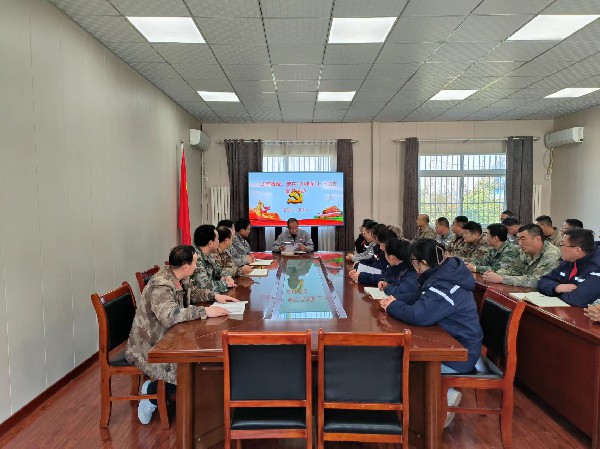 【理論宣講】鑫巖公司開展以學(xué)鑄魂，在‘點(diǎn)線面’上下功夫宣講活動(dòng)