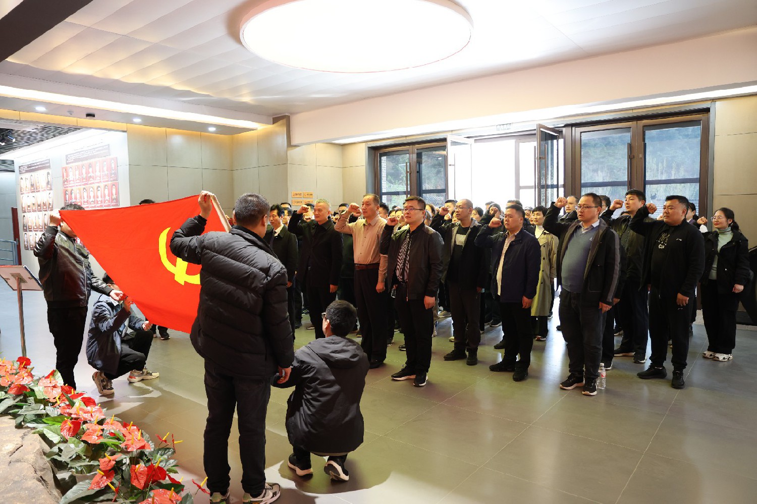 集團(tuán)赴徂徠山：重溫革命歷史，共筑愛國情懷